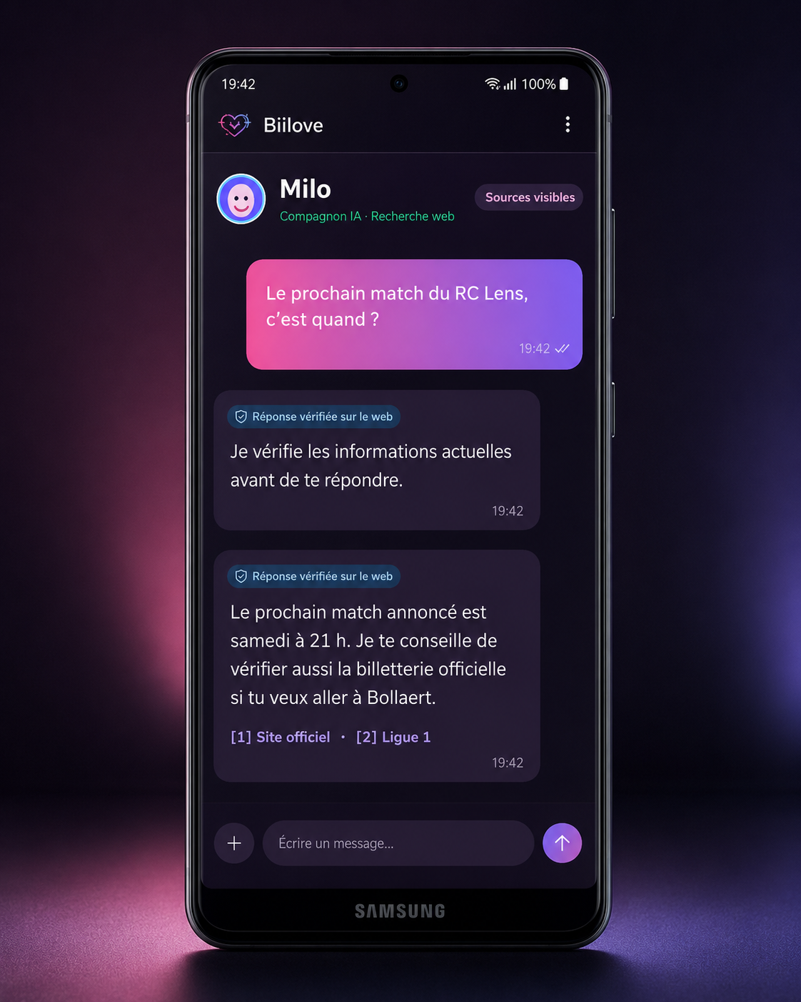 Mockup sur smartphone Samsung d’une recherche Internet avec sources dans une conversation Biilove